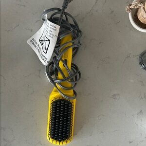 DRYBAR Hair Straightening Brush